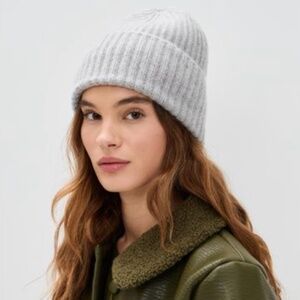 White + Warren Cashmere Luxe Rib Beanie